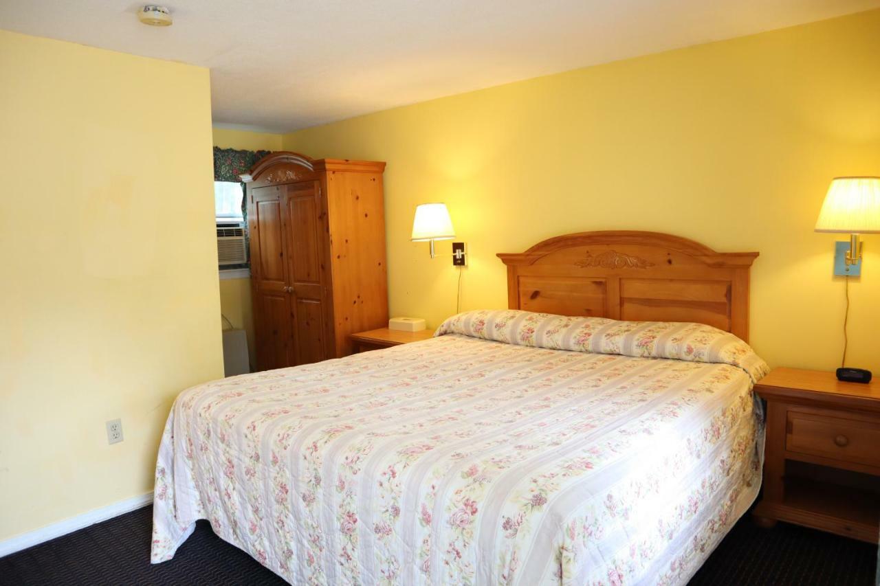 The Villager Motel Бартлетт Екстер'єр фото